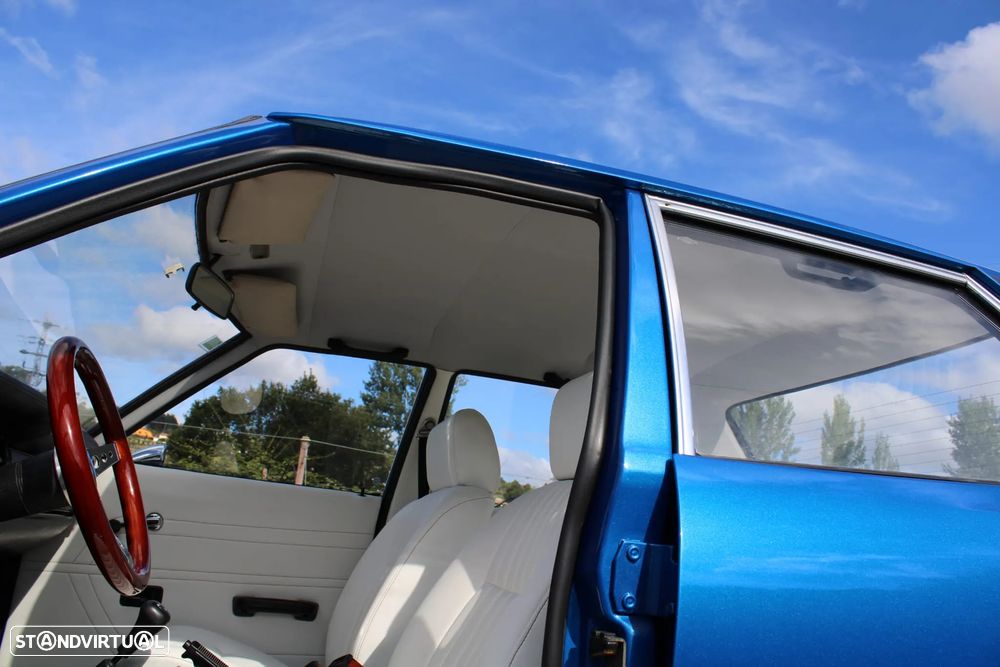 Ford Cortina - 11