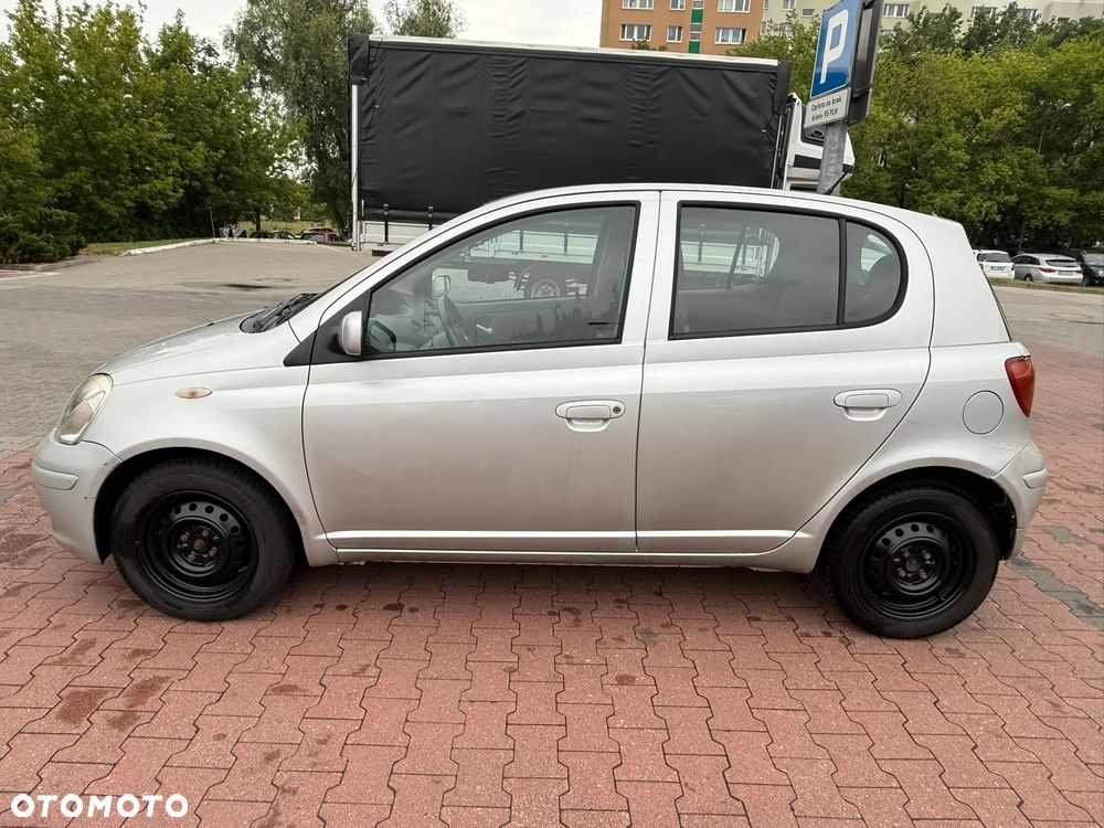 Toyota Yaris 1.0 Luna - 8