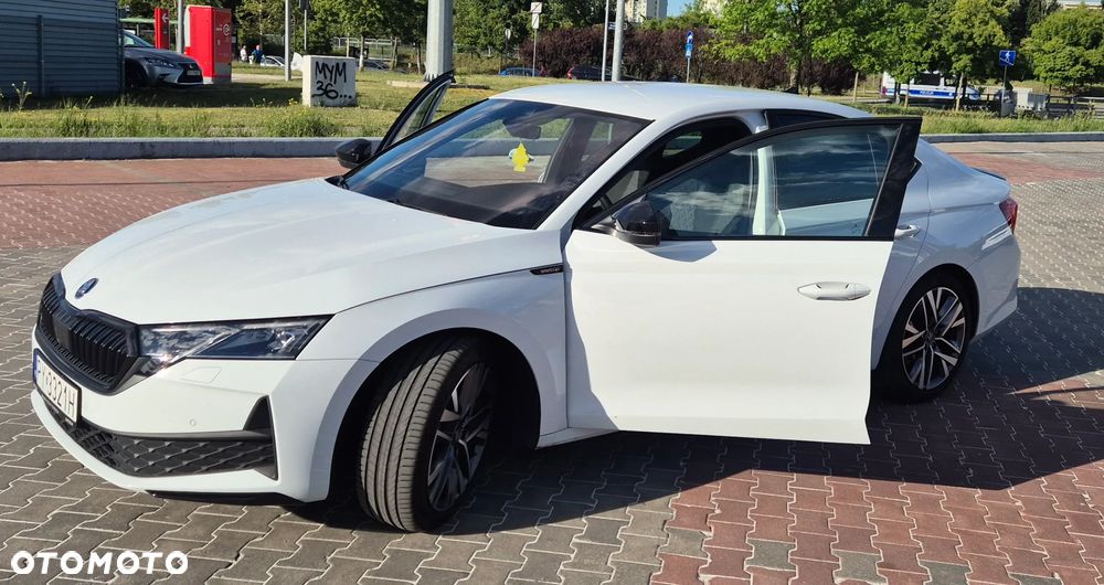 Skoda Octavia 1.5 TSI mHEV Sportline DSG - 2