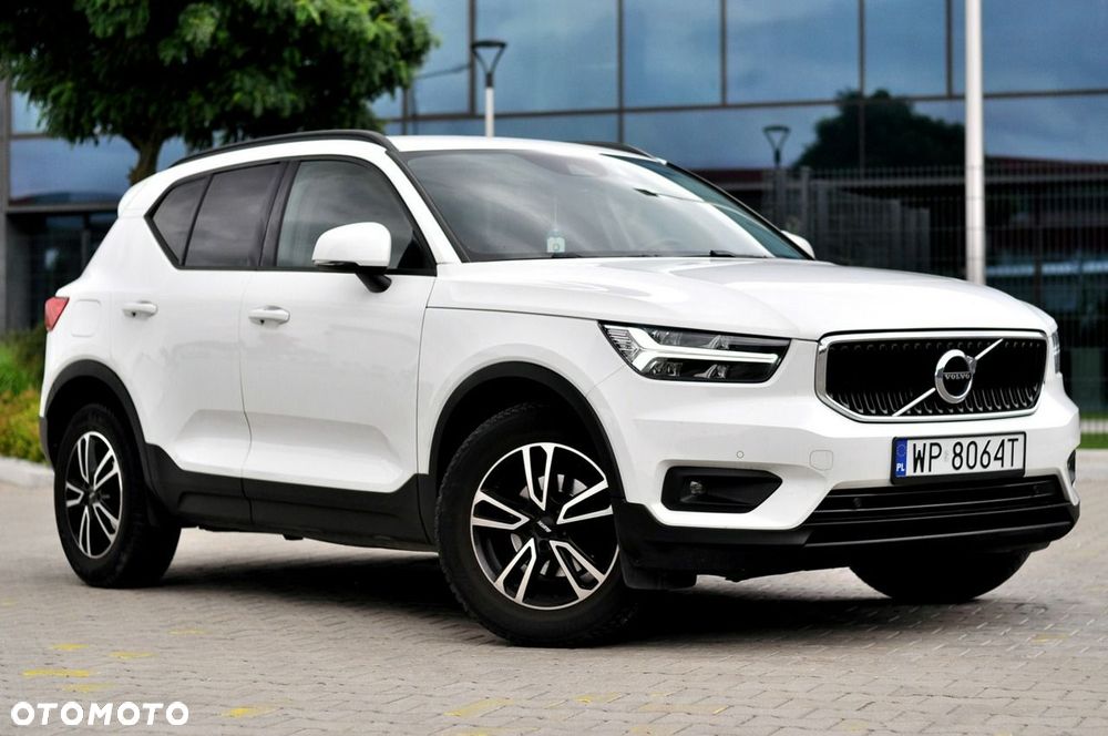 Volvo XC 40 T3 Geartronic Momentum - 12