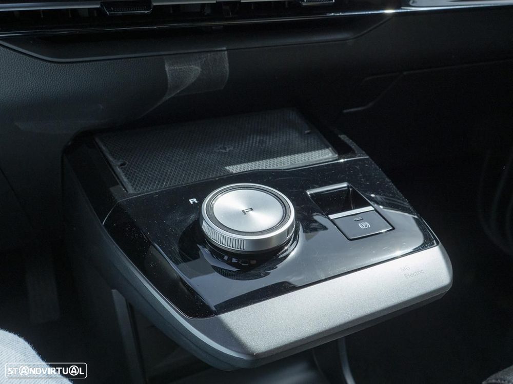 MG MG4 77 kWh Extended Range Luxury - 37