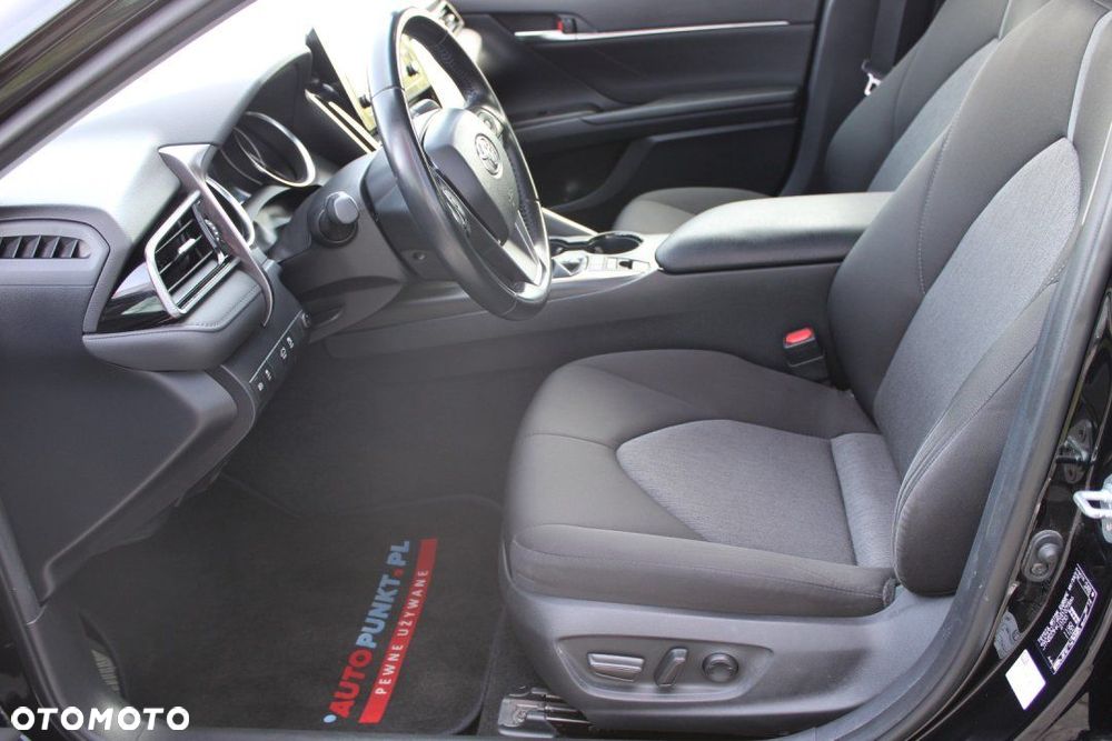 Toyota Camry - 13