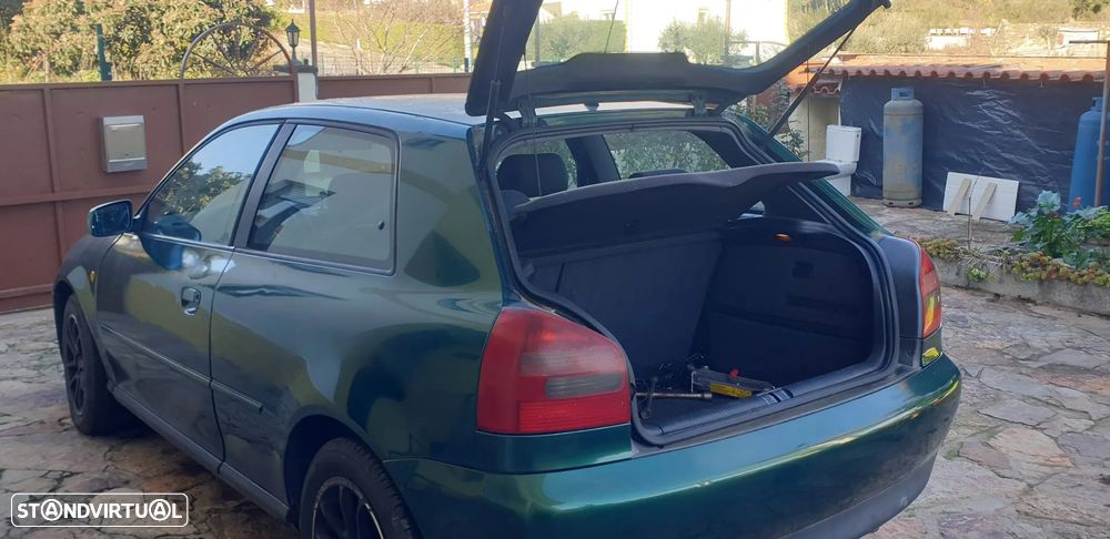 Audi A3 1.9 TDI Attraction - 1