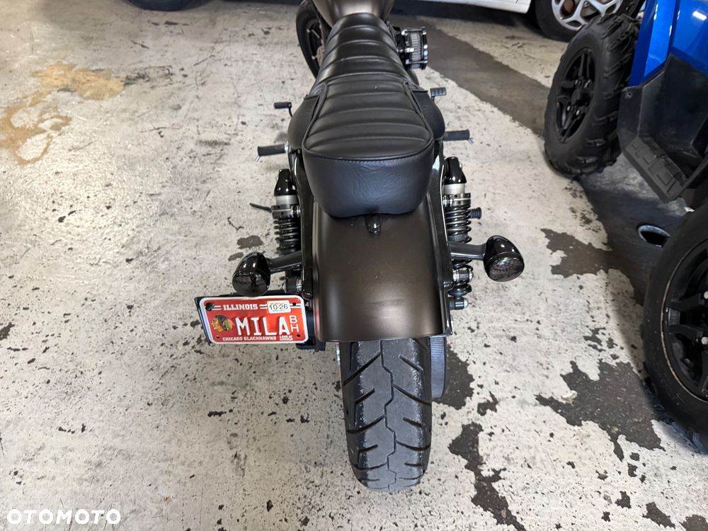 Harley-Davidson Sportster Iron 883 - 4
