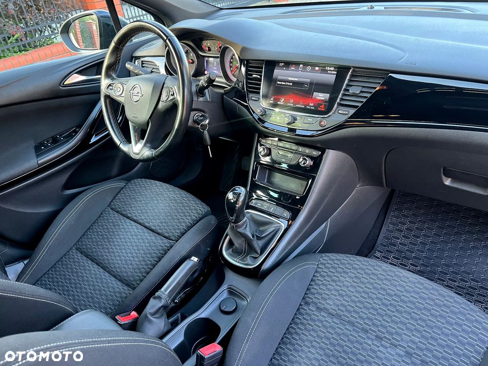 Opel Astra 1.6 T GPF Dynamic S&S - 8