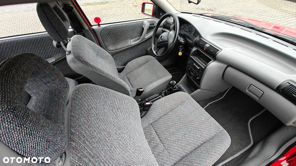 Opel Astra 1.4 GL - 6