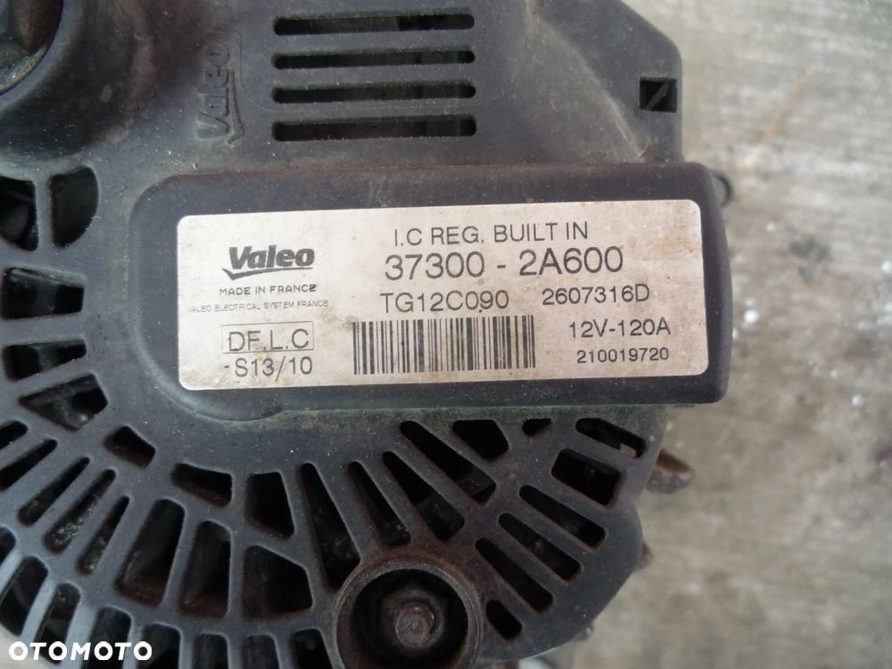 KIA CEED I 1.6 CRDI ALTERNATOR - 3