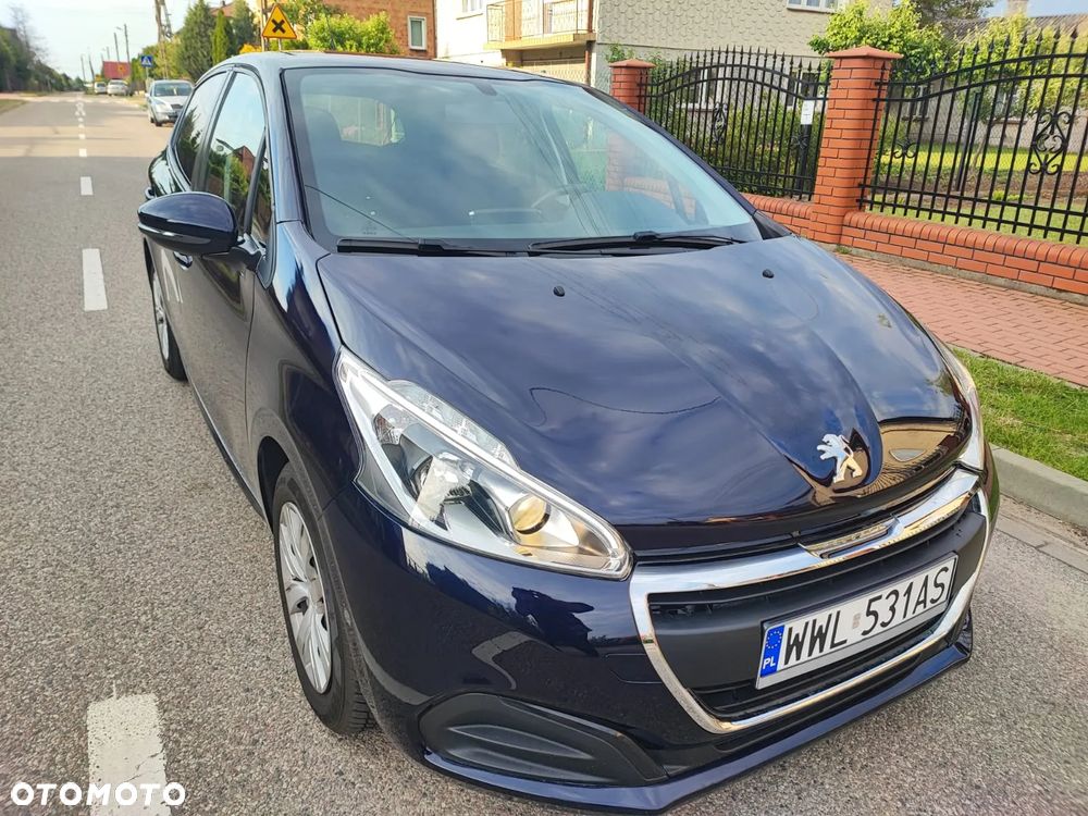 Peugeot 208 - 13