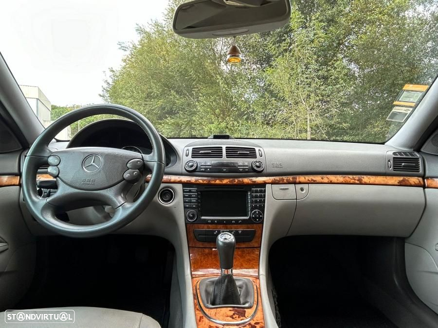 Mercedes-Benz E 220 CDi Elegance - 28