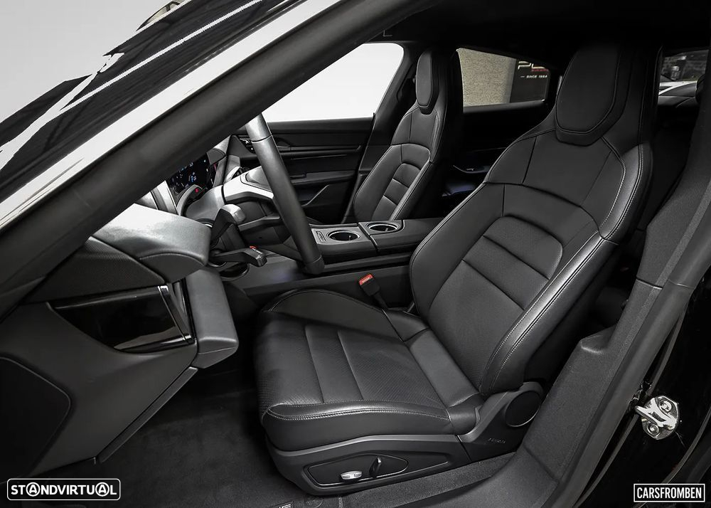 Porsche Taycan 4S - 16