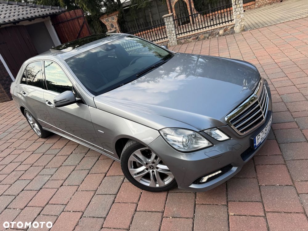 Mercedes-Benz Klasa E 200 CGI BlueEffICIENCY Avantgarde - 22