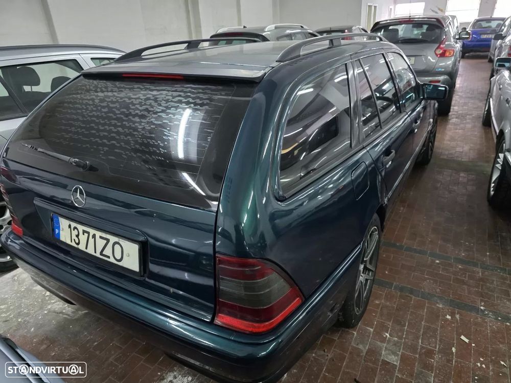 Mercedes-Benz C 250 - 3