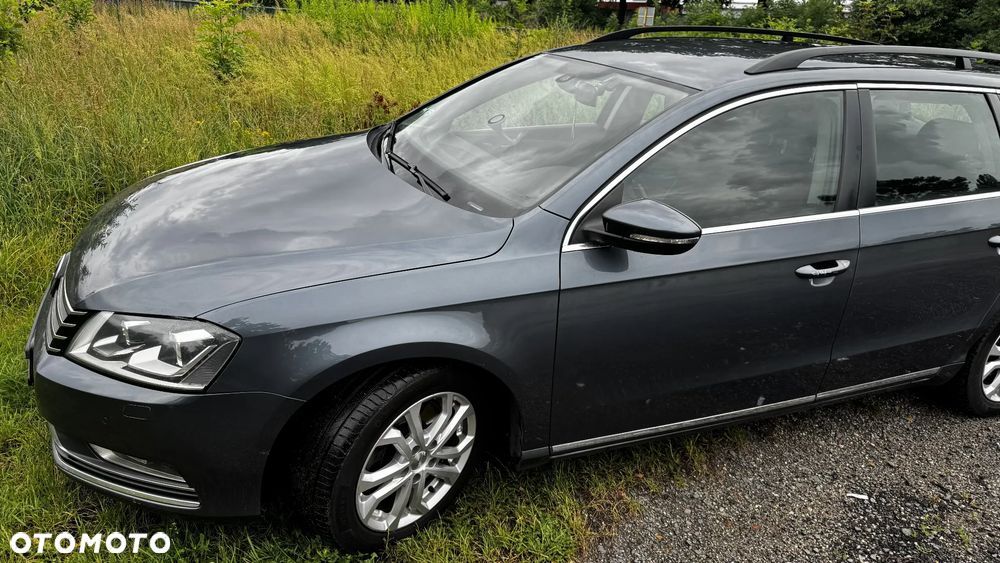 Volkswagen Passat 2.0 TDI Comfortline DSG - 14