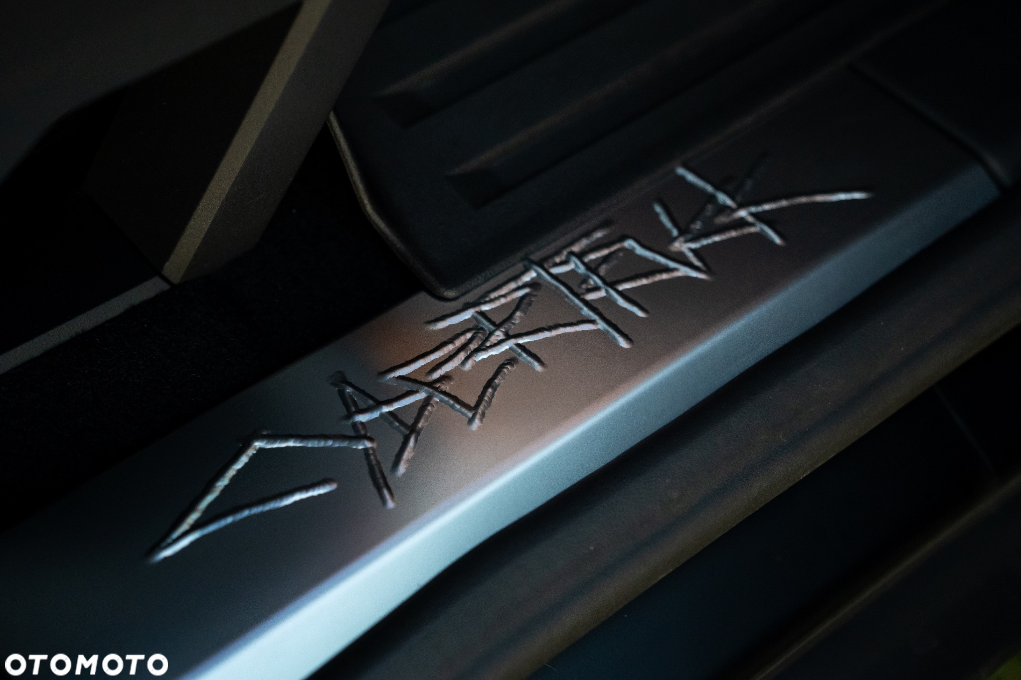 Tesla Cybertruck - 17