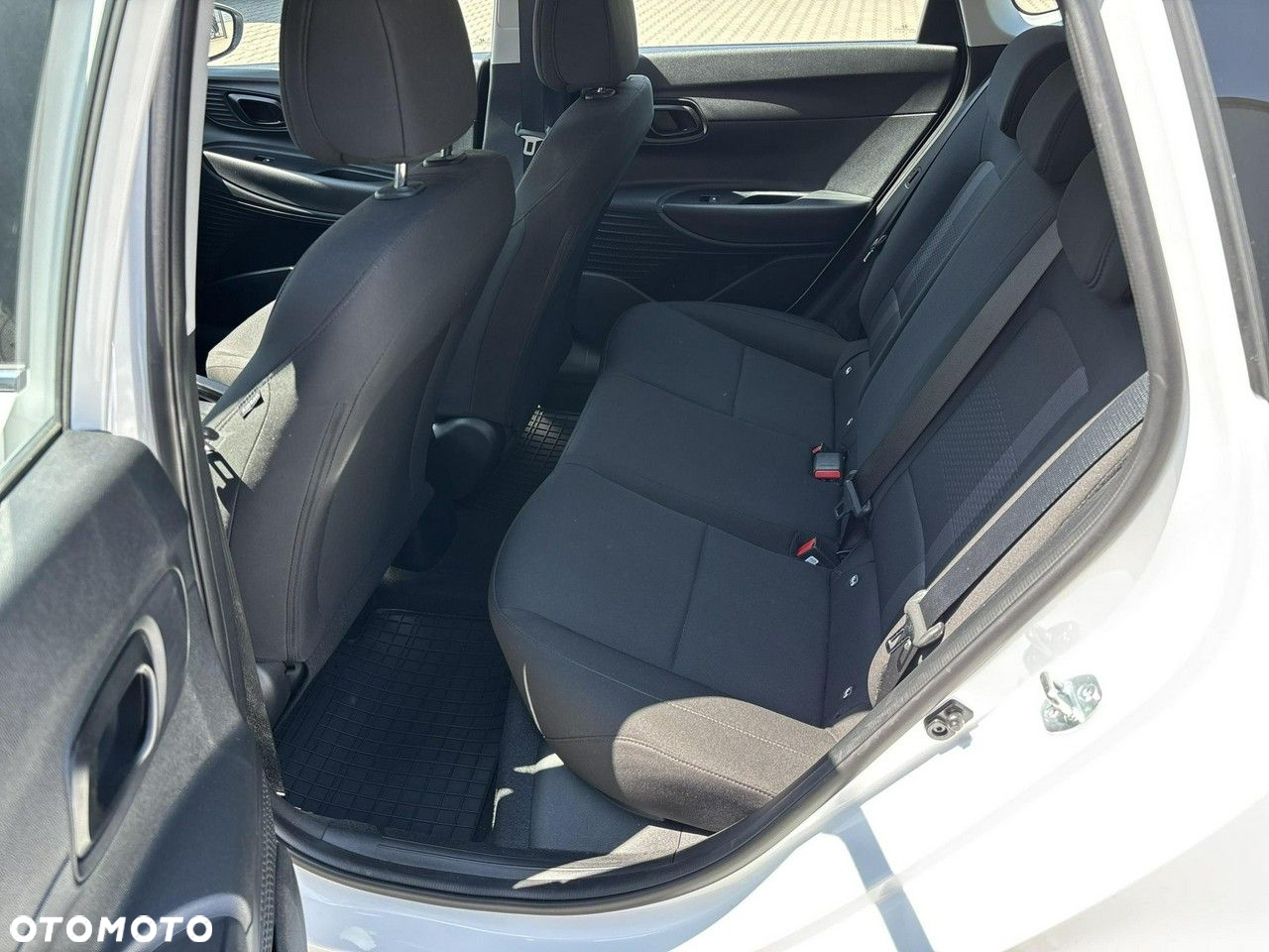 Hyundai i20 1.2 Pure - 12