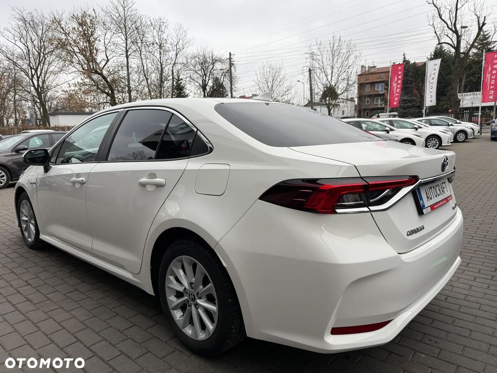 Toyota Corolla 1.8 Hybrid Comfort - 28
