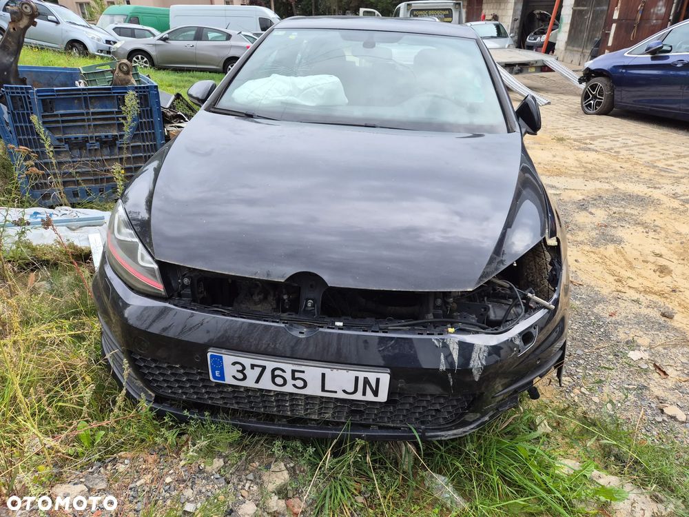 Volkswagen Golf GTI Performance BlueMotion Technology DSG - 4