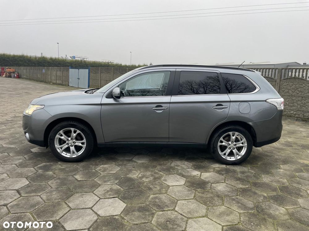 Mitsubishi Outlander 2.2 DI-D 4WD Plus - 2