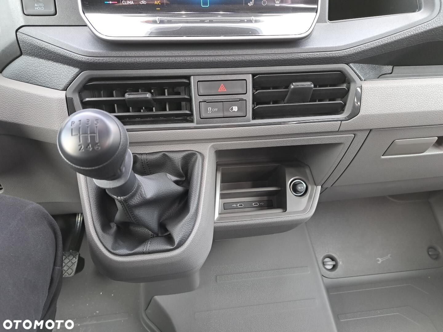 Volkswagen Crafter 35 furgon wysoki dach, 2,0 TDI 177KM, przedni, 6-bieg manualna 3640 mm, Euro 6 - 26