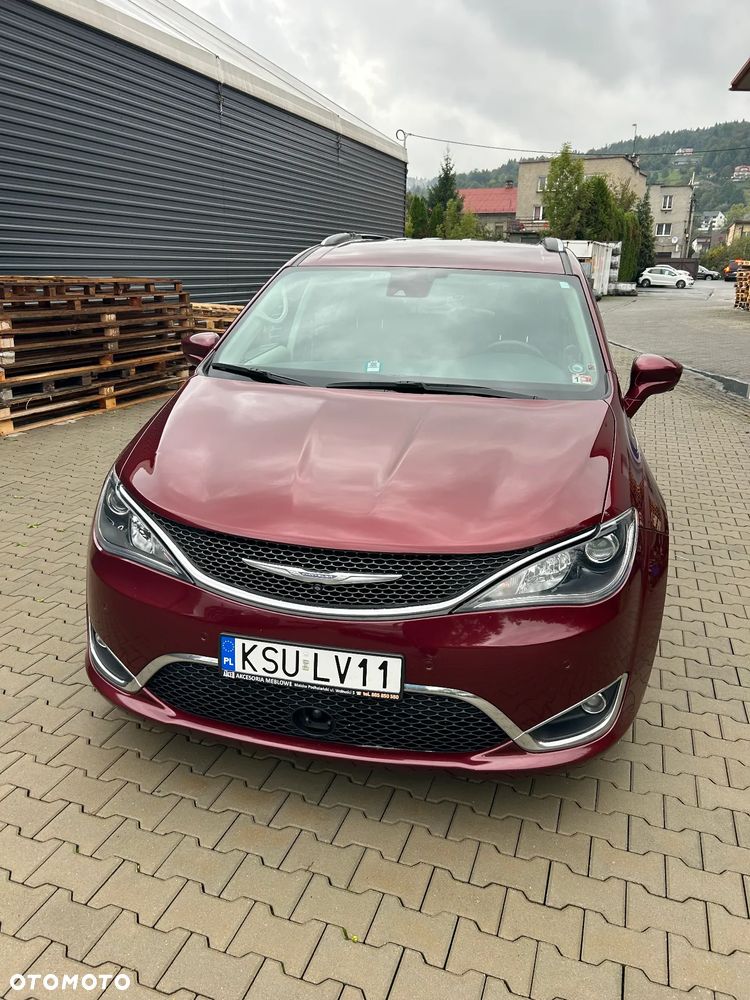 Chrysler Pacifica - 8