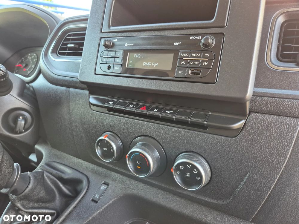 Renault Master L2H2 2.3dCi 136KM - 22