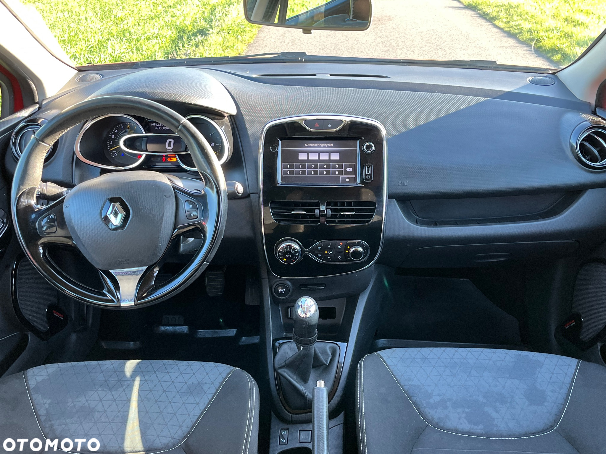 Renault Clio (Energy) TCe 75 Start & Stop LIFE - 9