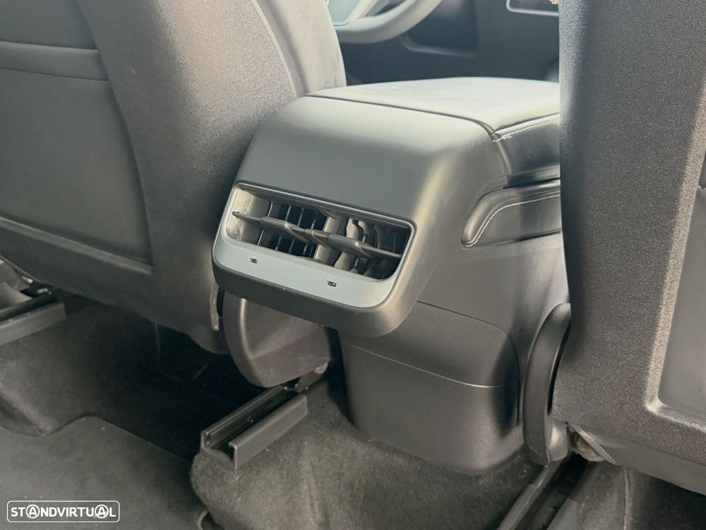 Tesla Model Y Tração Traseira - 36