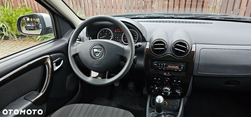 Dacia Duster 1.6 16V 4x2 - 6