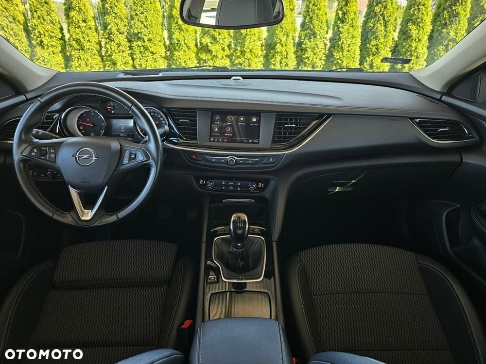 Opel Insignia - 28