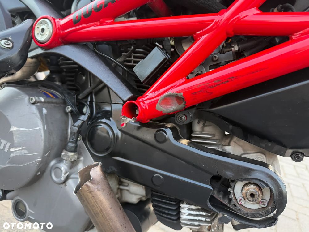 Ducati Monster - 22