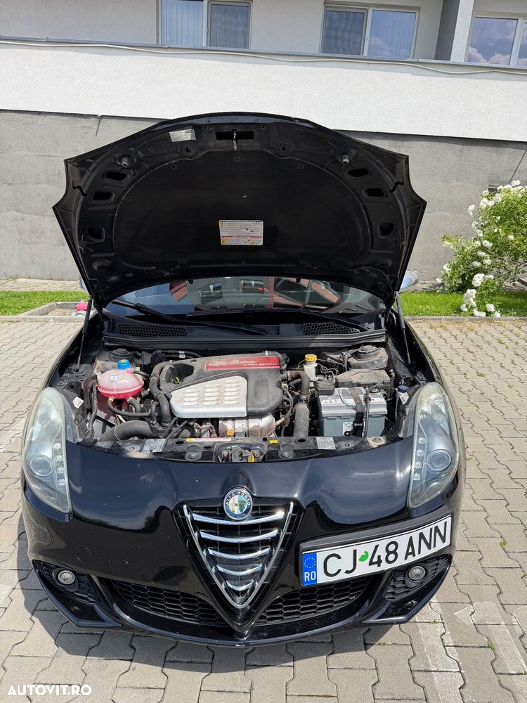 Alfa Romeo Giulietta 1.4 T-Jet Distinctive - 6