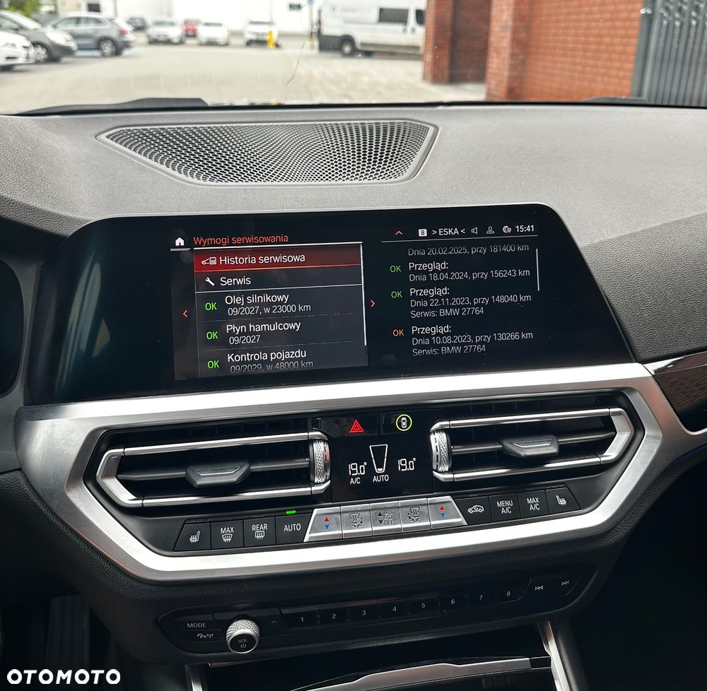 BMW Seria 3 320d Sport Line - 16