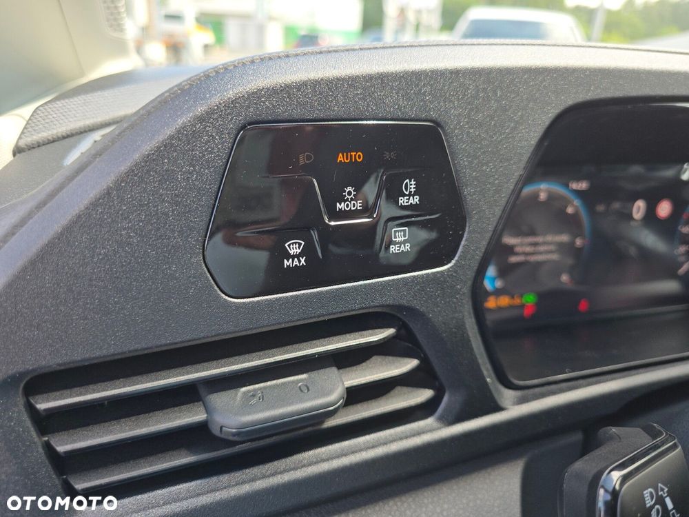 Volkswagen Caddy Caddy silnik: 2,0 l TDI EU6 SCR 122 KM / skrzynia biegów: automatyczna DSG, 7-biegowa rozstaw osi: 2970 mm - 14