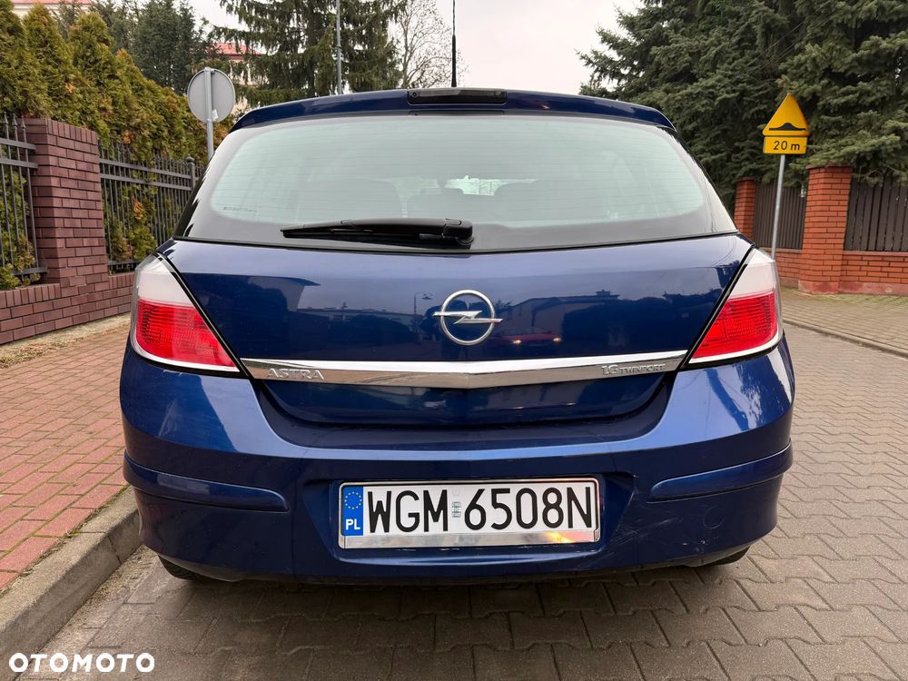 Opel Astra 1.6 - 5