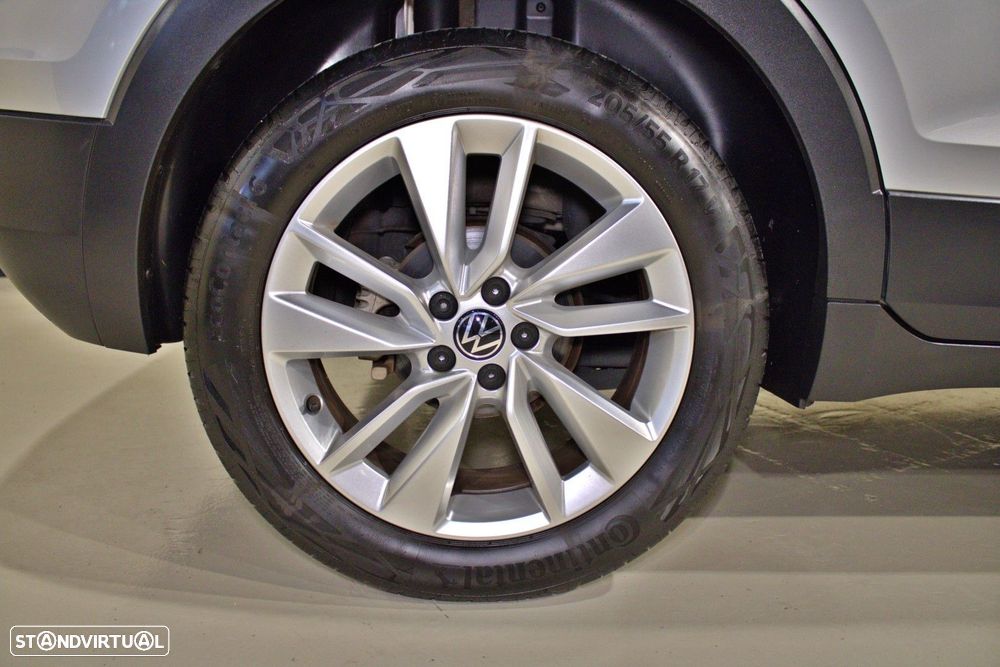 VW T-Cross 1.0 TSI Urban DSG - 41