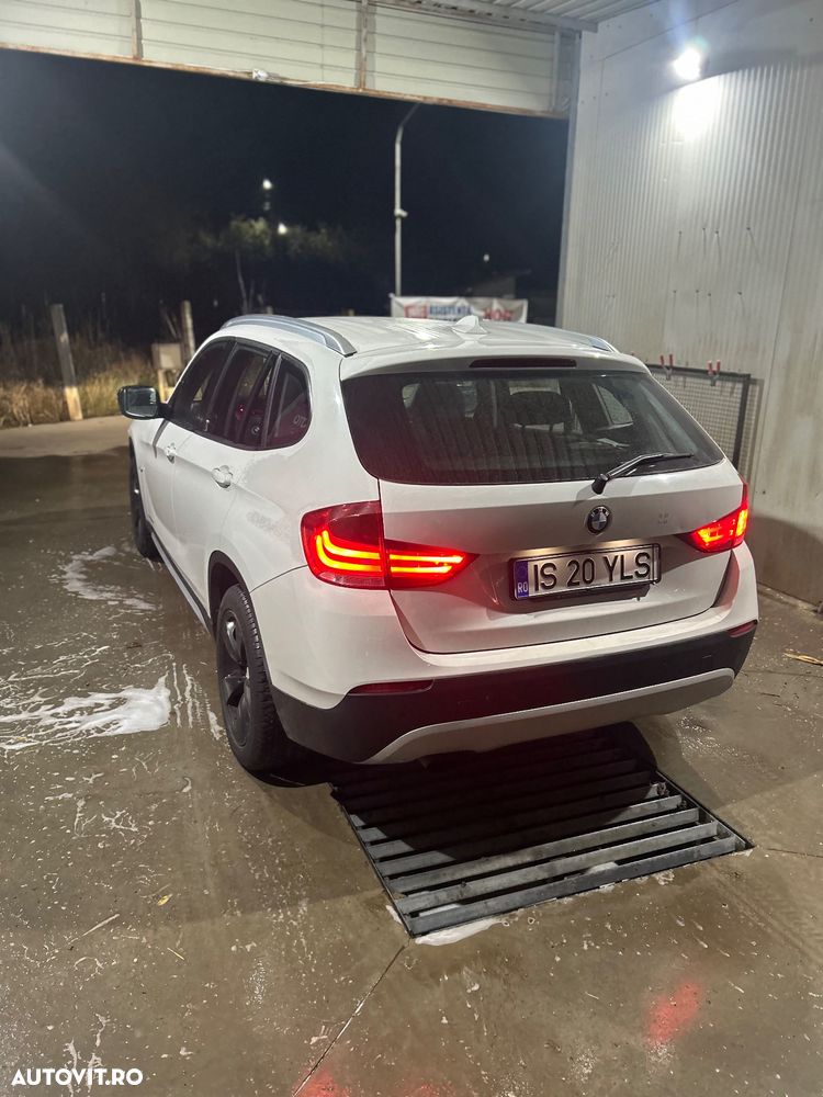 BMW X1 xDrive20d - 8