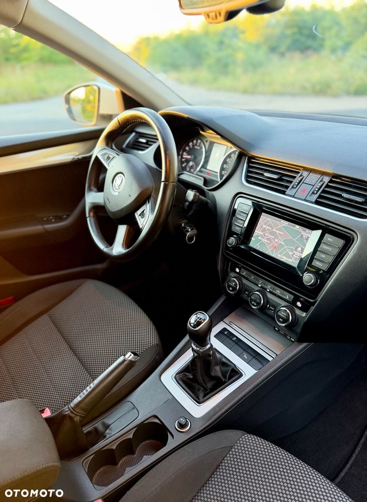 Skoda Octavia 1.6 TDI DPF Elegance - 12