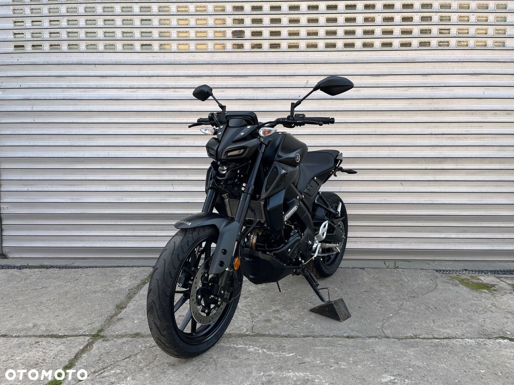 Yamaha MT - 28
