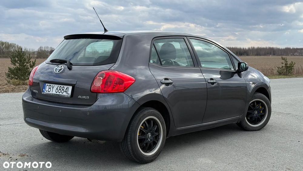 Toyota Auris 1.6 VVT-i Sol - 3