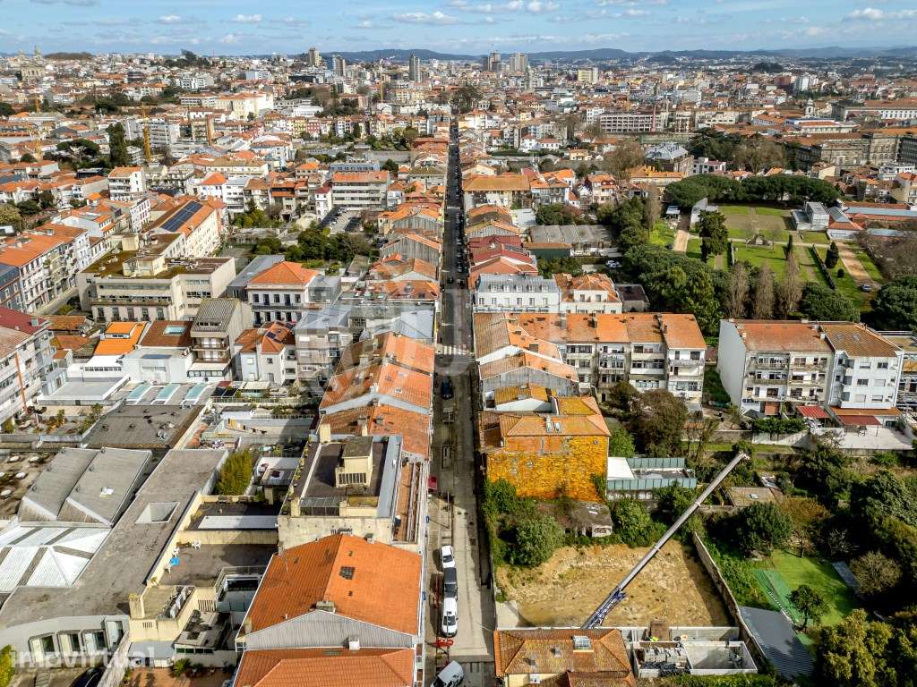 Terreno urbano na Boavista no Porto - Grande imagem: 5/14