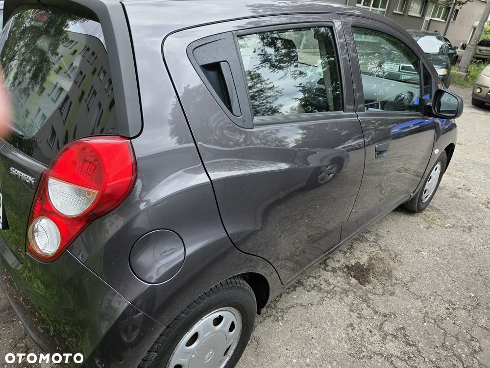 Chevrolet Spark 1.0 Base+ - 4