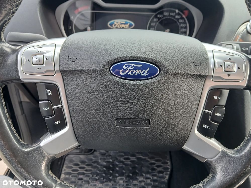 Ford Mondeo 1.8 TDCi Ghia - 17