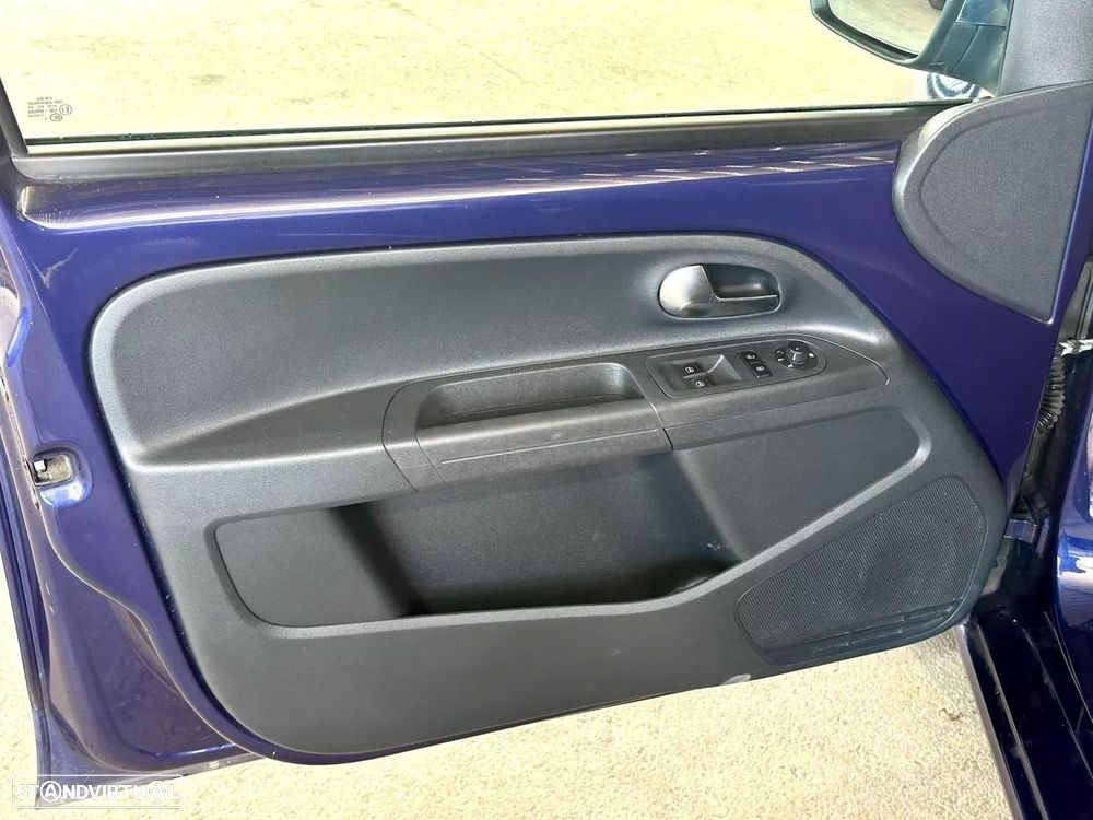 VW Up! 1.0 BMT High Auto - 9