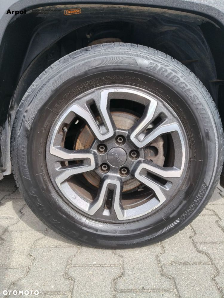Jeep Renegade - 32