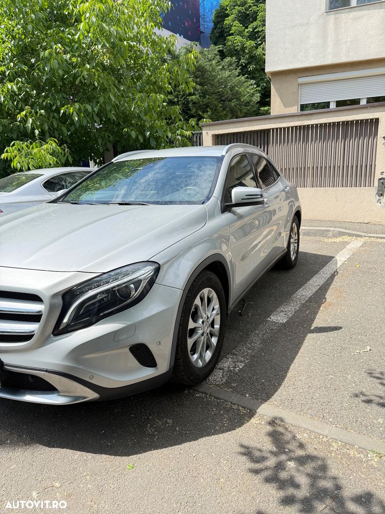 Mercedes-Benz GLA 220 d 4MATIC Aut. - 2