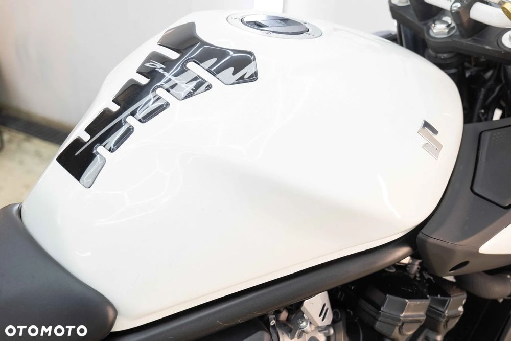 Suzuki Bandit - 20