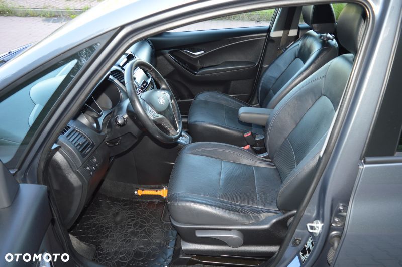 Hyundai ix20 - 11
