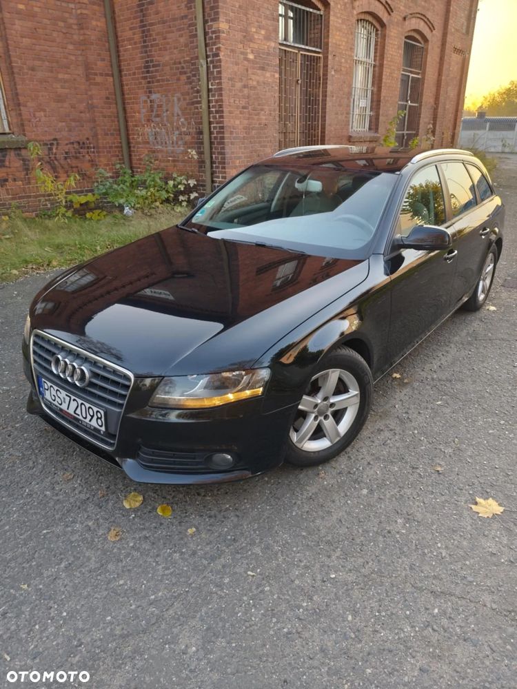 Audi A4 Avant - 8