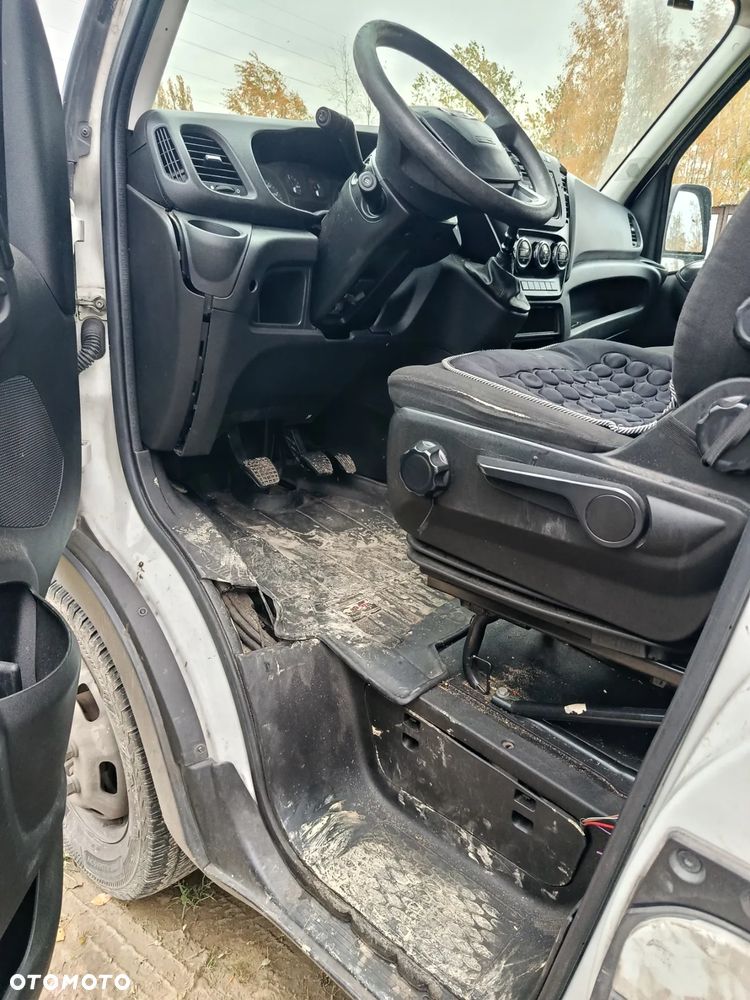 Iveco Daily 35C14 D - 11