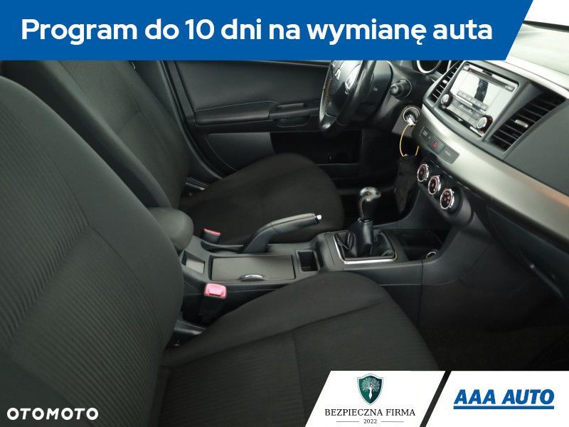 Mitsubishi Lancer - 9